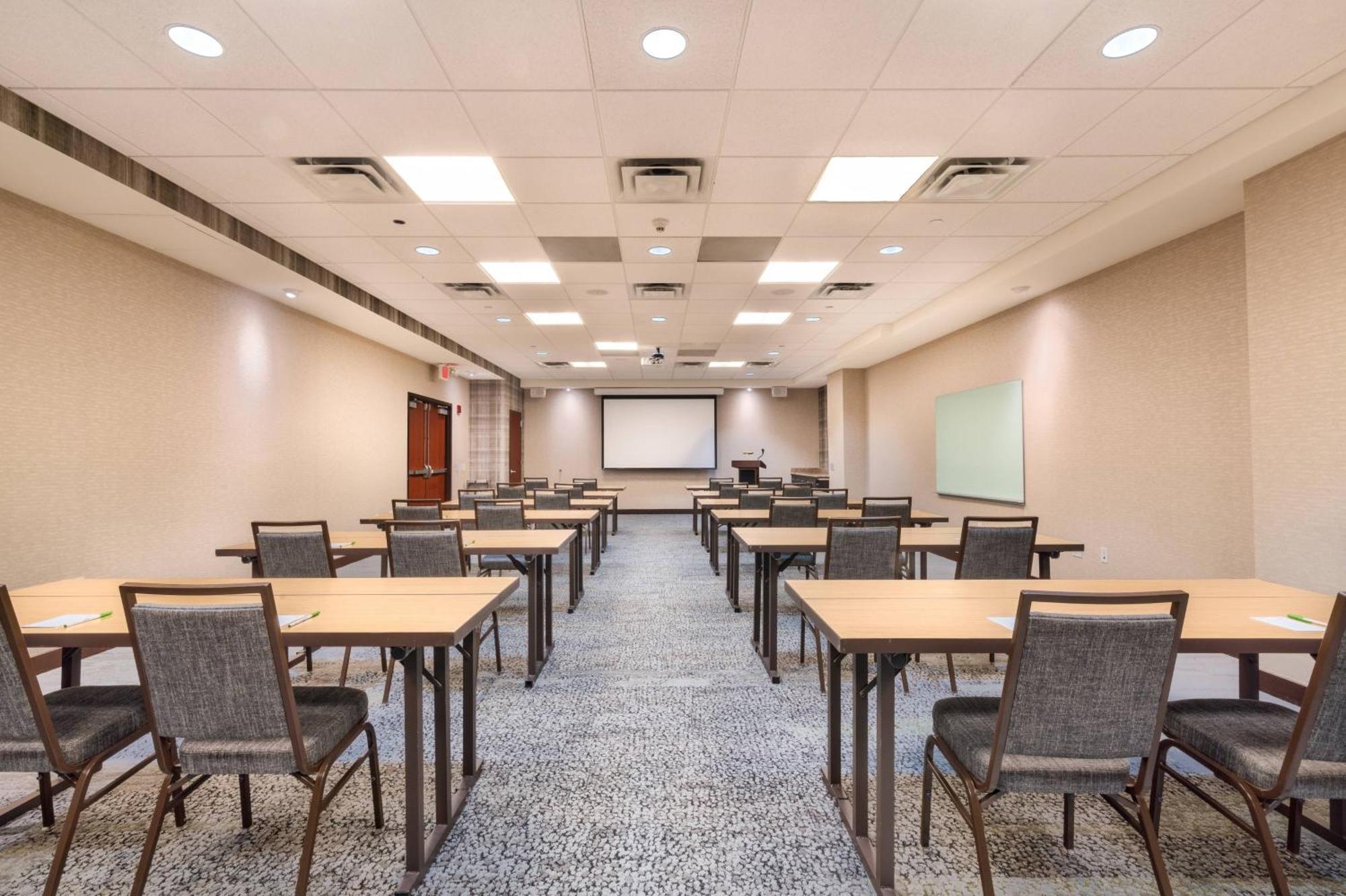 Courtyard By Marriott Silver Spring Downtown Hotel Exterior photo